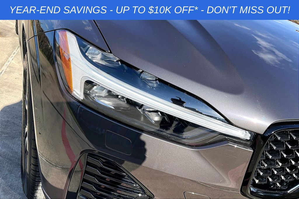 2025 Volvo XC60 Core - Photo 38