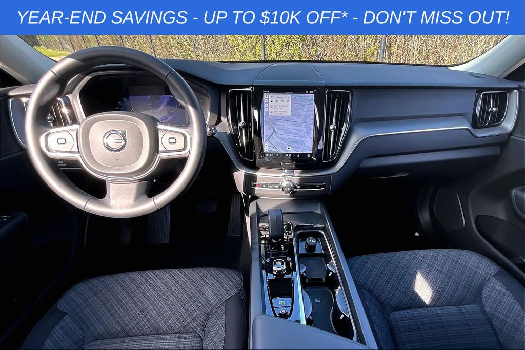 2025 Volvo XC60 Core - Photo 19