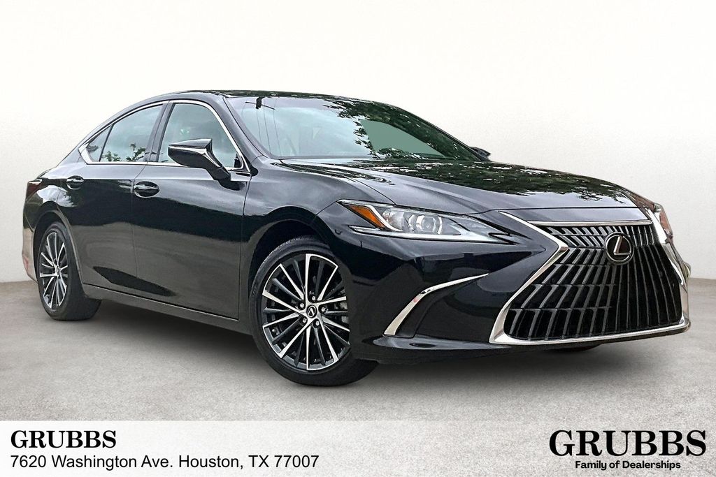 2025 Lexus ES 350 350's photo