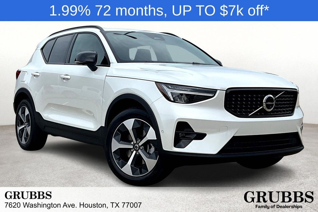 New 2026 Volvo XC40 B4 Plus SUV