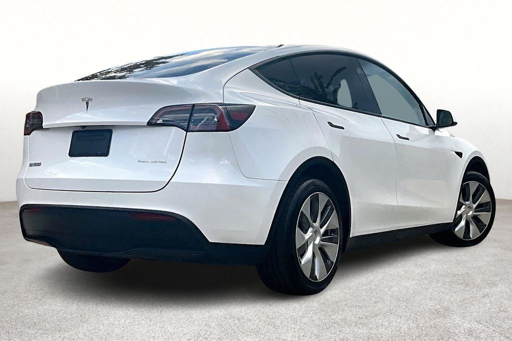 Used 2023 Tesla Model Y Long Range with VIN 7SAYGDEE4PA095944 for sale in Houston, TX