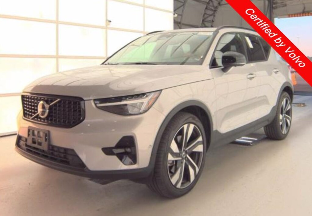 Used 2025 Volvo XC40 Plus Dark Theme SUV