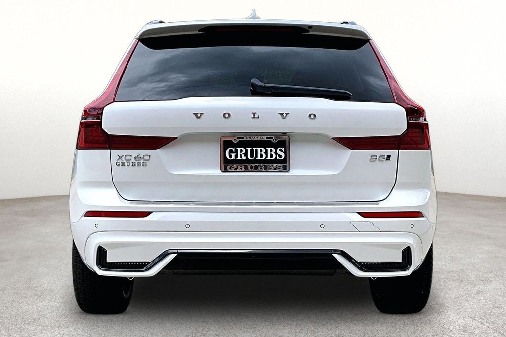 New 2026 Volvo XC60 B5 Ultra SUV