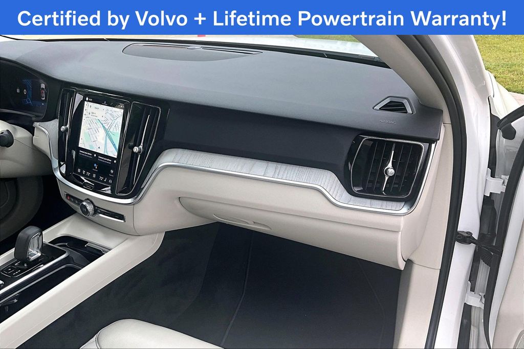 2025 Volvo S60 20