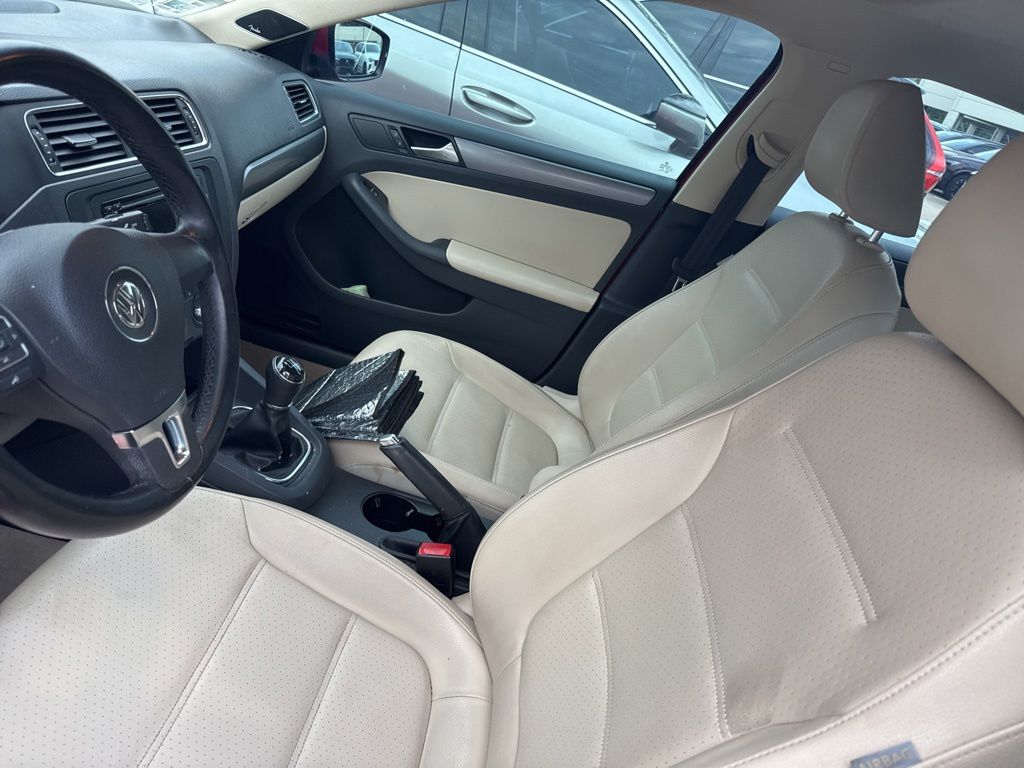 3VW3L7AJXDM250768