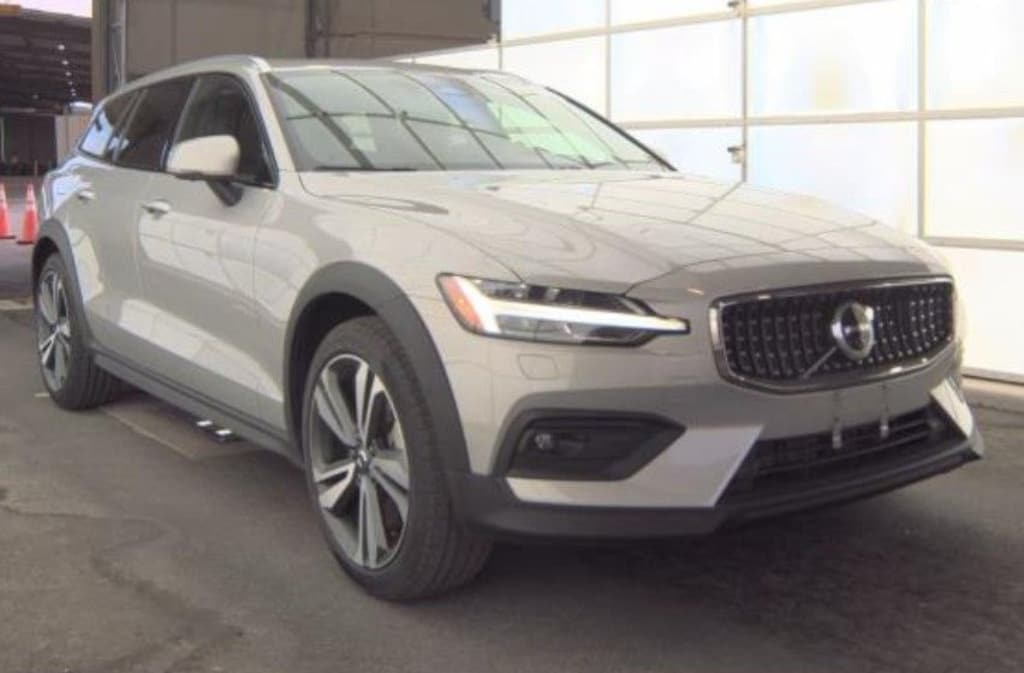Used 2025 Volvo V60 Cross Country B5 Plus Wagon