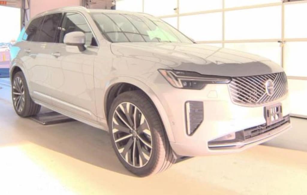 Used 2025 Volvo XC90 Plus SUV