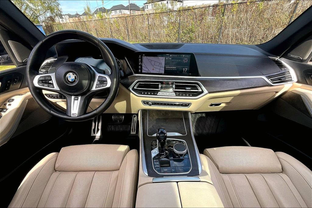 2021 BMW X5 M50i - Photo 21