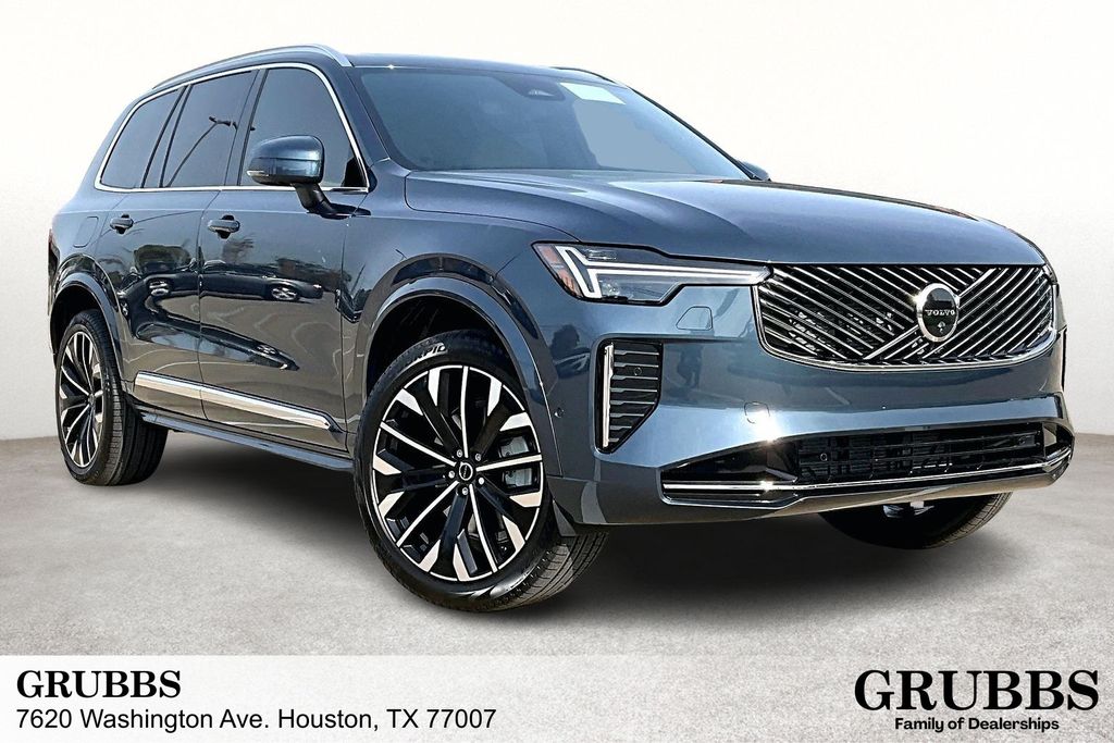 2026 Volvo XC90 Plus's photo