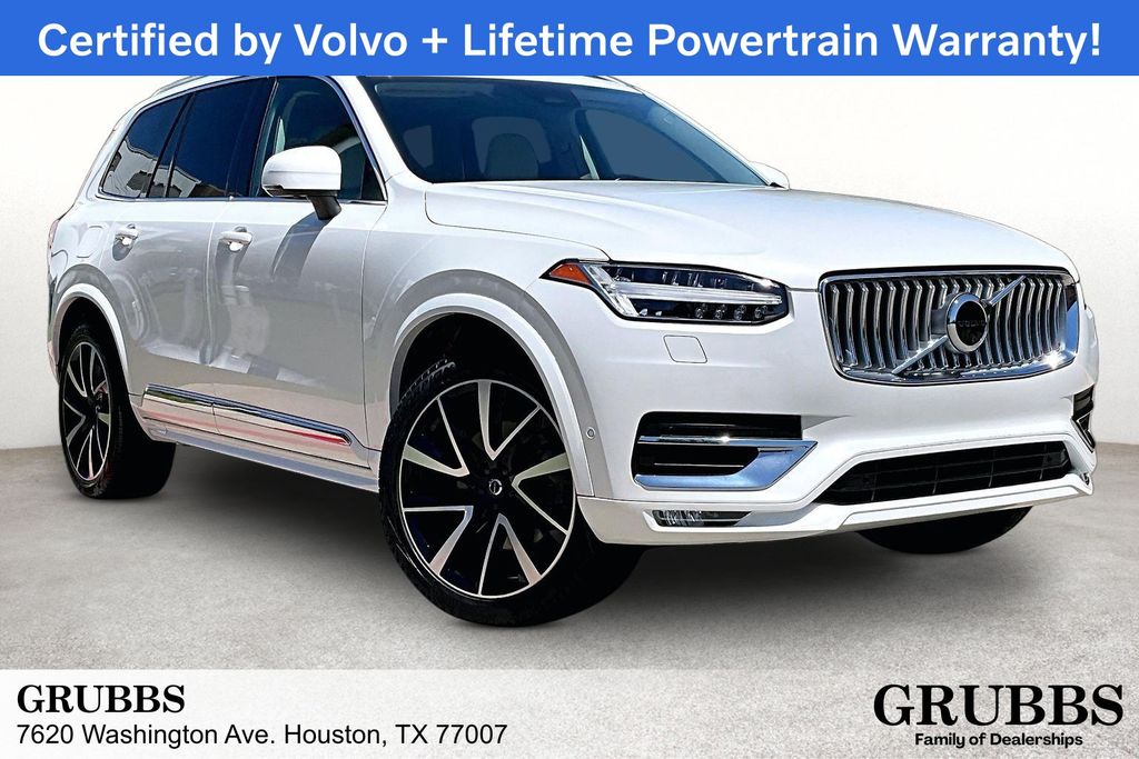 2023 Volvo XC90 B5 Plus 4WD's photo