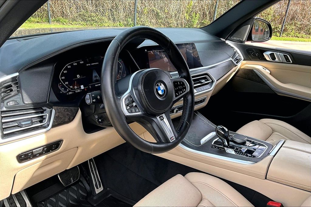 2021 BMW X5 M50i - Photo 19