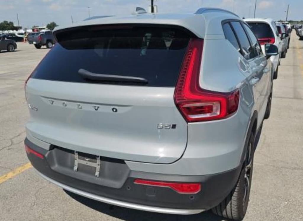 Used 2025 Volvo XC40 Core Bright Theme SUV