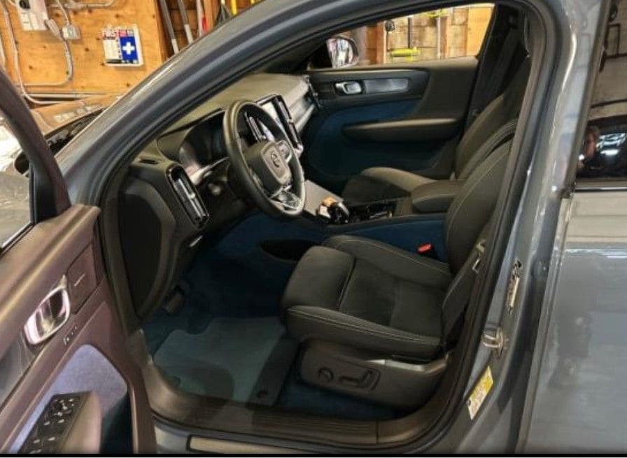 Used 2023 Volvo C40 Ultimate with VIN YV4ED3GM9P2027987 for sale in Houston, TX