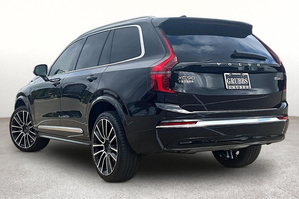 New 2026 Volvo XC90 B6 Plus 7-Seater SUV