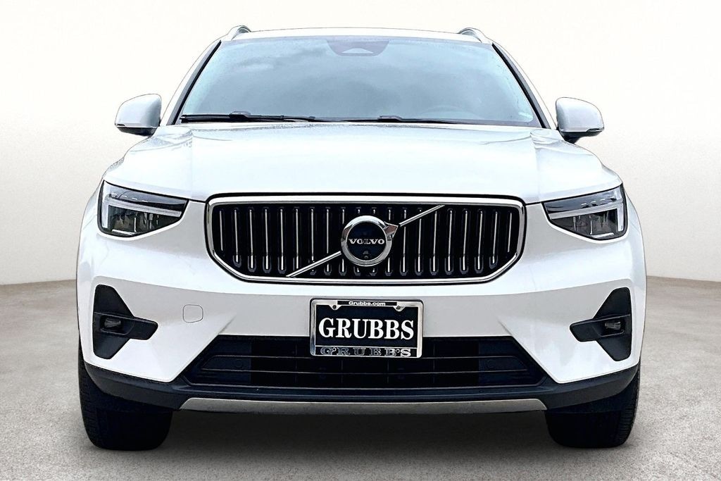 Certified 2024 Volvo XC40 B5 Plus Bright Theme SUV