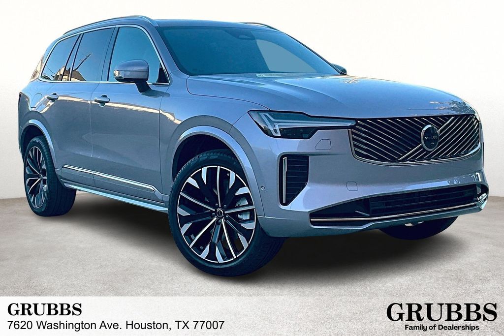 2026 Volvo XC90 Plus's photo