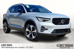 2026 Volvo XC40 B4 Core FWD SUV