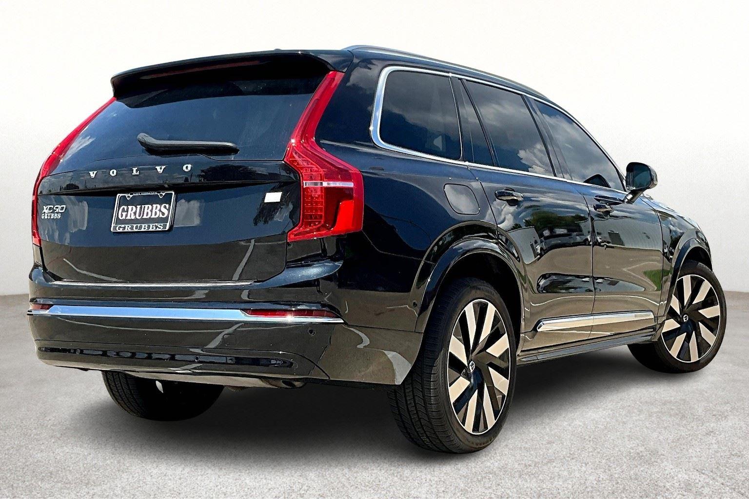 2024 Volvo XC90 Recharge T8 Plus photo 2