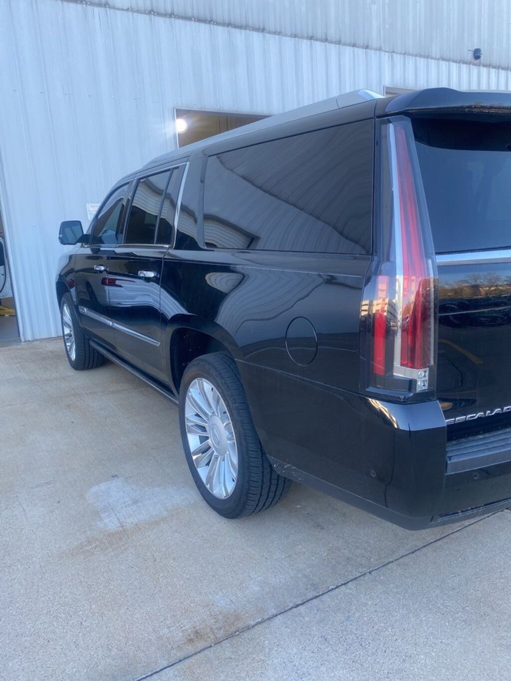 Used 2018 Cadillac Escalade ESV Platinum Edition SUV