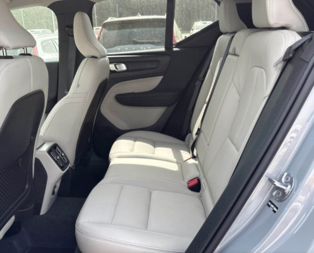 Used 2026 Volvo XC40 B5 Ultra SUV