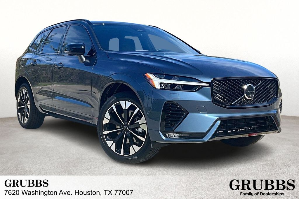 2026 Volvo XC60 Plus's photo