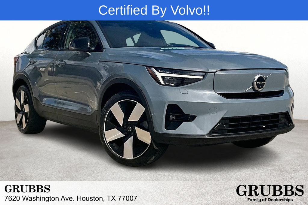 2023 Volvo C40 Ultimate's photo