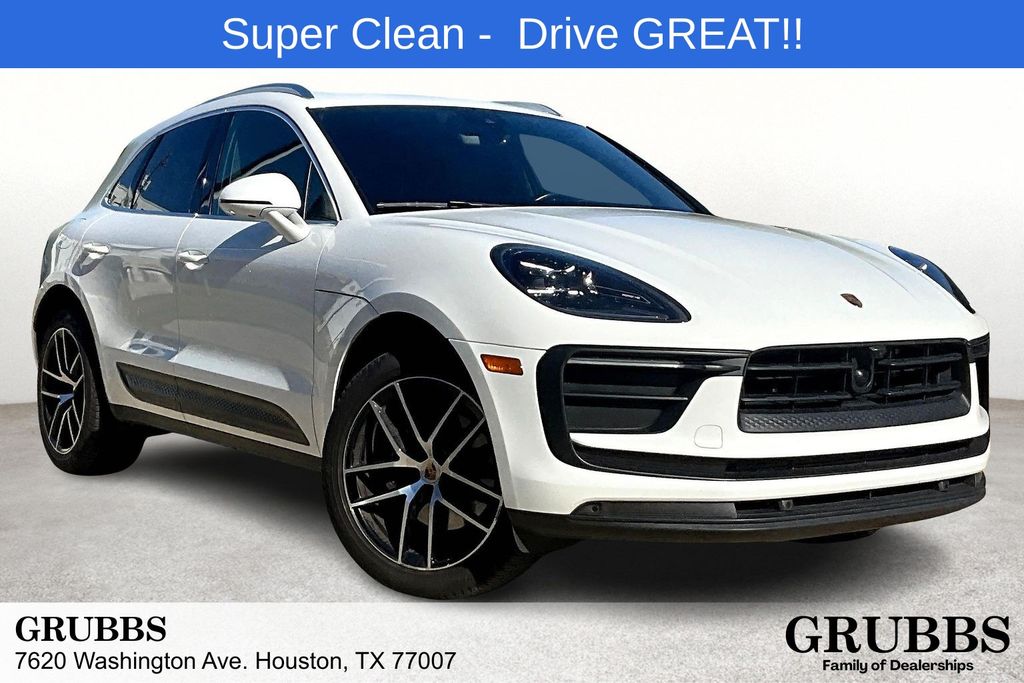 2023 Porsche Macan Base's photo