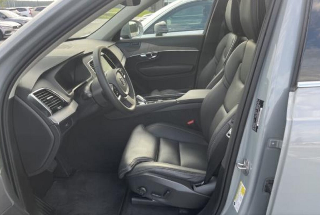 Used 2025 Volvo XC90 B5 Ultra SUV