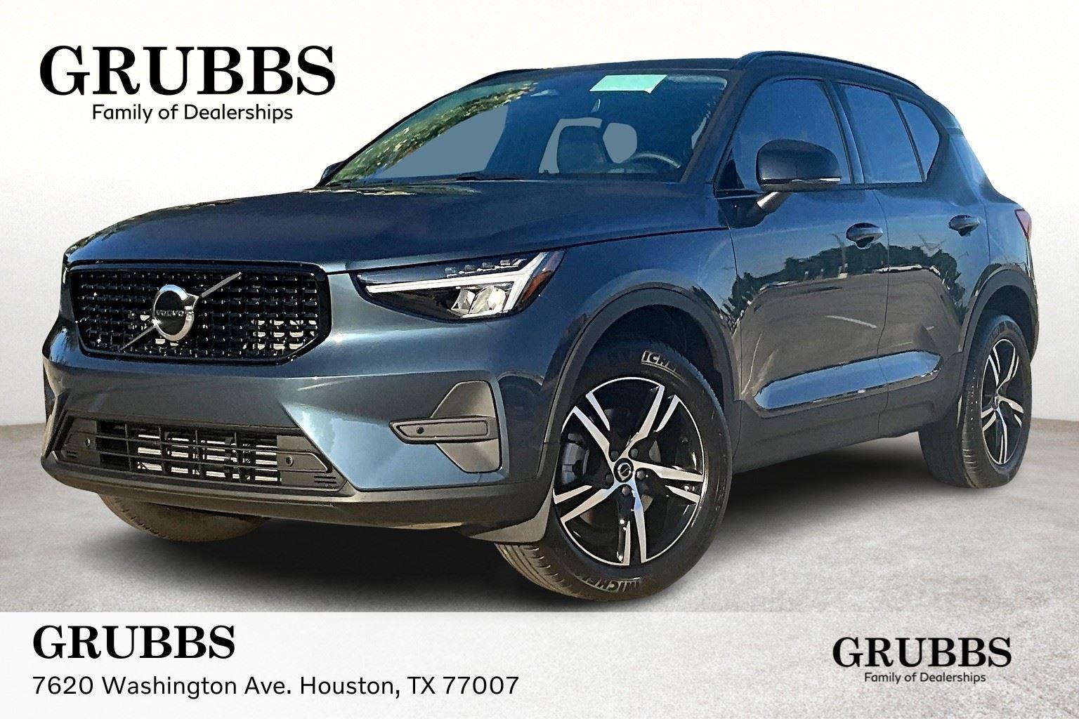 2026 Volvo XC40 B4 Core