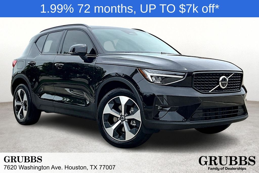 New 2026 Volvo XC40 B5 Plus SUV