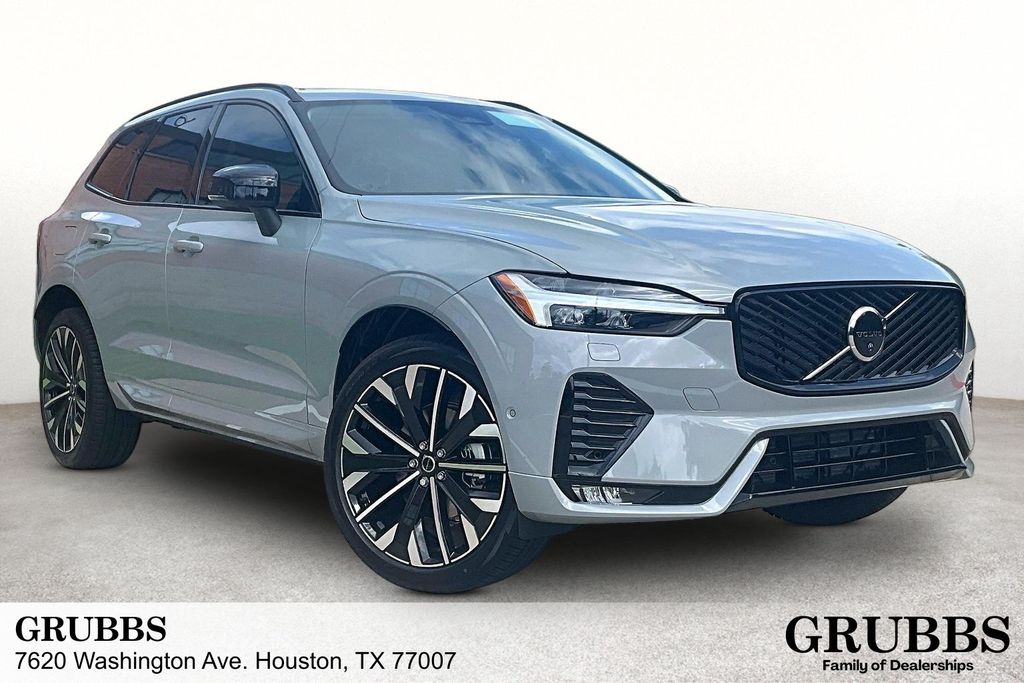 2026 Volvo XC60 B5 Ultra Dark AWD's photo