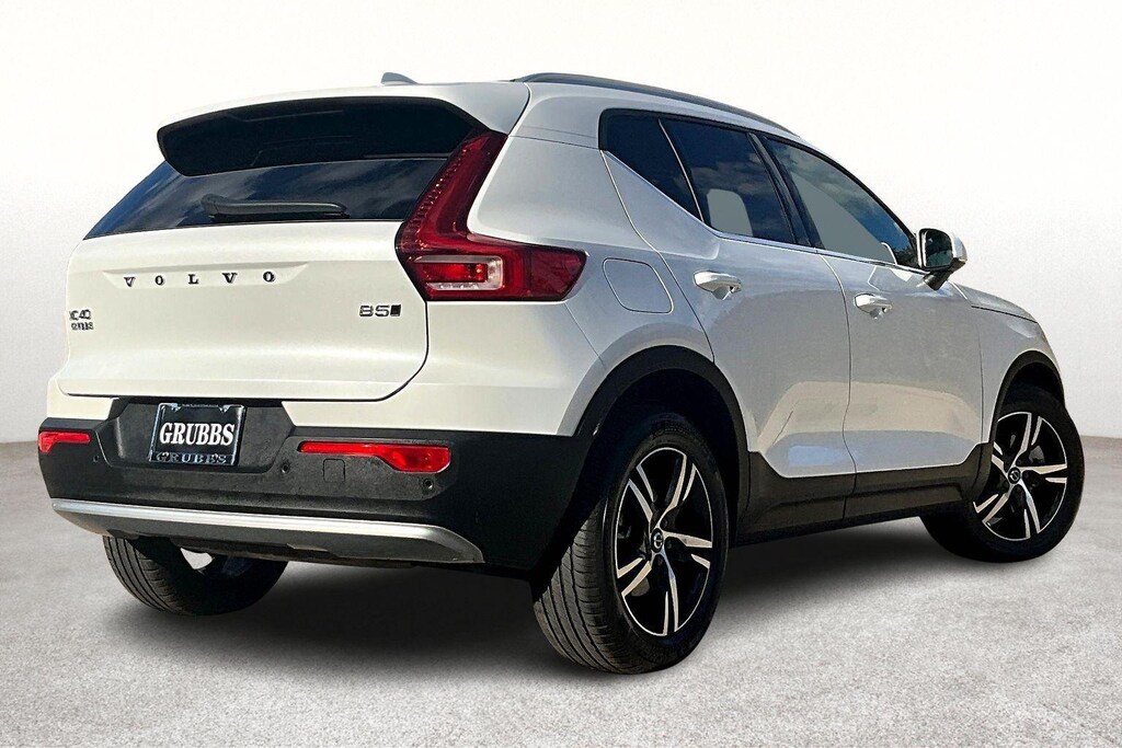 Certified 2025 Volvo XC40 Core Bright Theme SUV