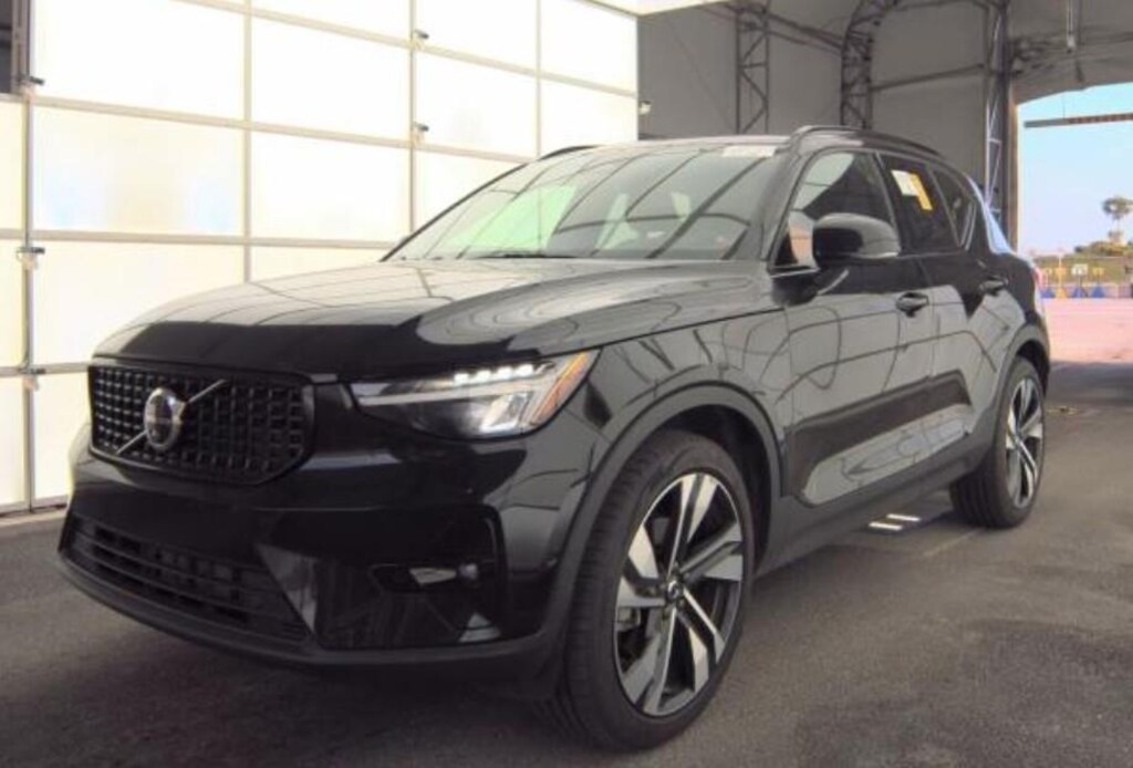 Used 2025 Volvo XC40 Plus Dark Theme SUV