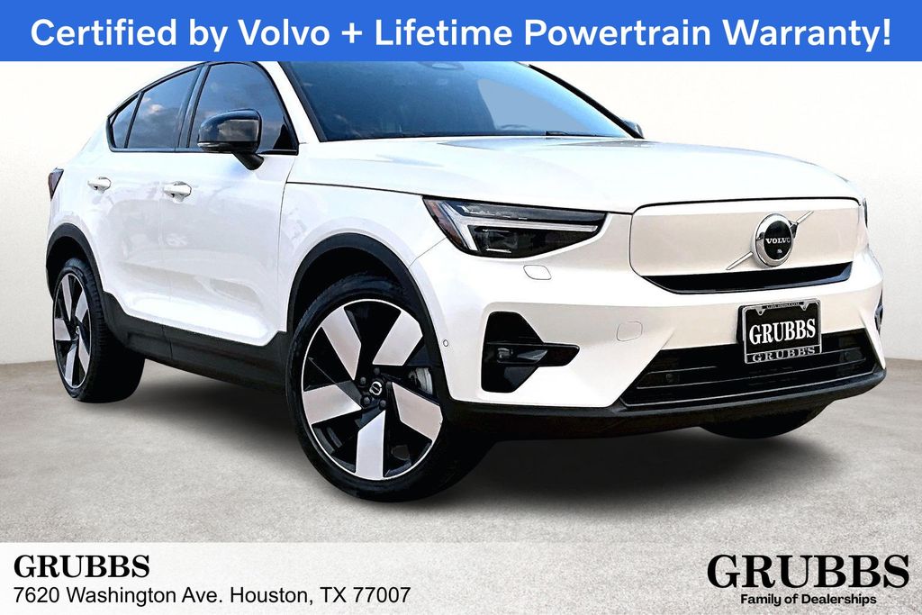 2023 Volvo C40 Ultimate's photo