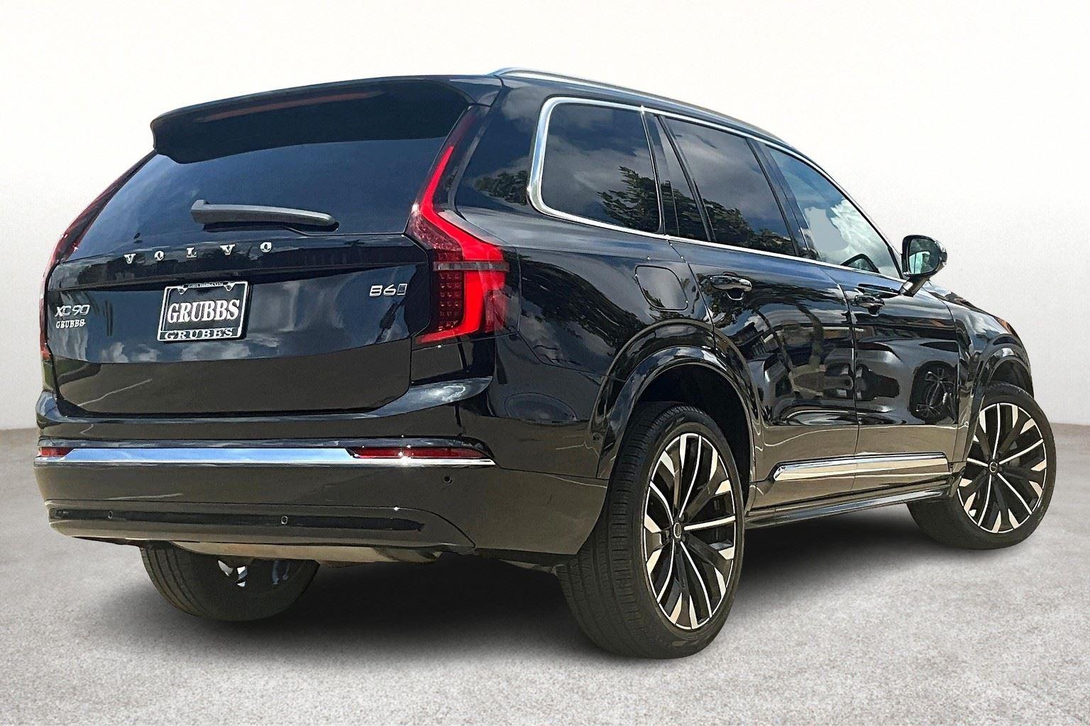 2025 Volvo XC90 Plus photo 2