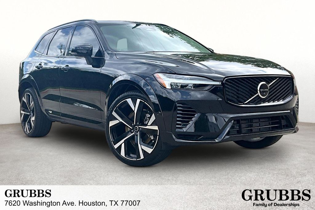 2026 Volvo XC60 T8 Ultra Dark AWD's photo