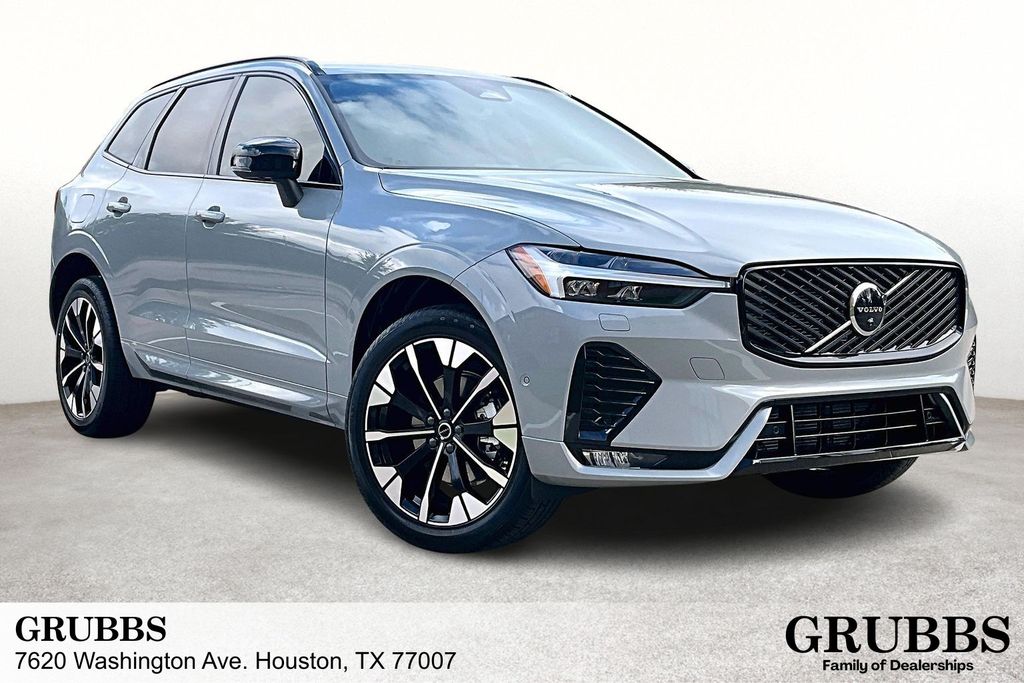 2026 Volvo XC60 Plus's photo