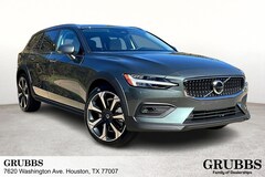 2026 Volvo V60 Cross Country B5 Plus AWD Wagon