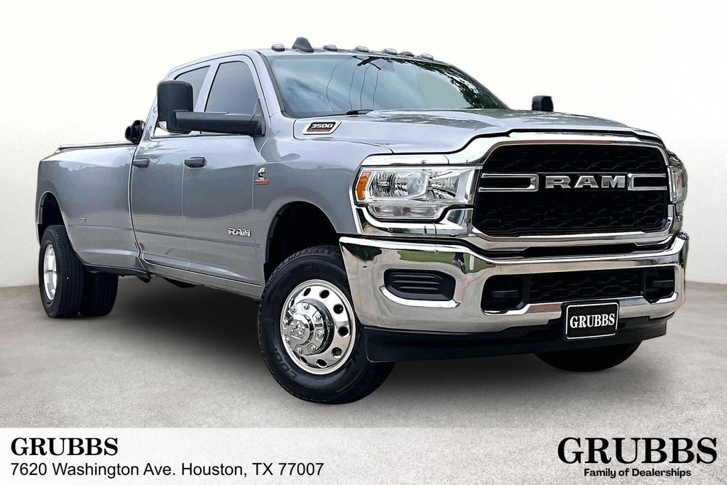 2022 RAM 3500 Tradesman 4X4 Crew Cab LWB's photo