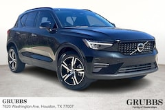 2026 Volvo XC40 B5 Core AWD SUV