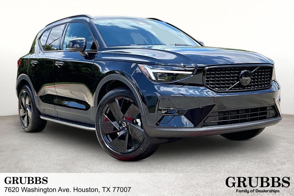 2026 Volvo XC40 B5 Ultra Ultra Black Edition AWD's photo