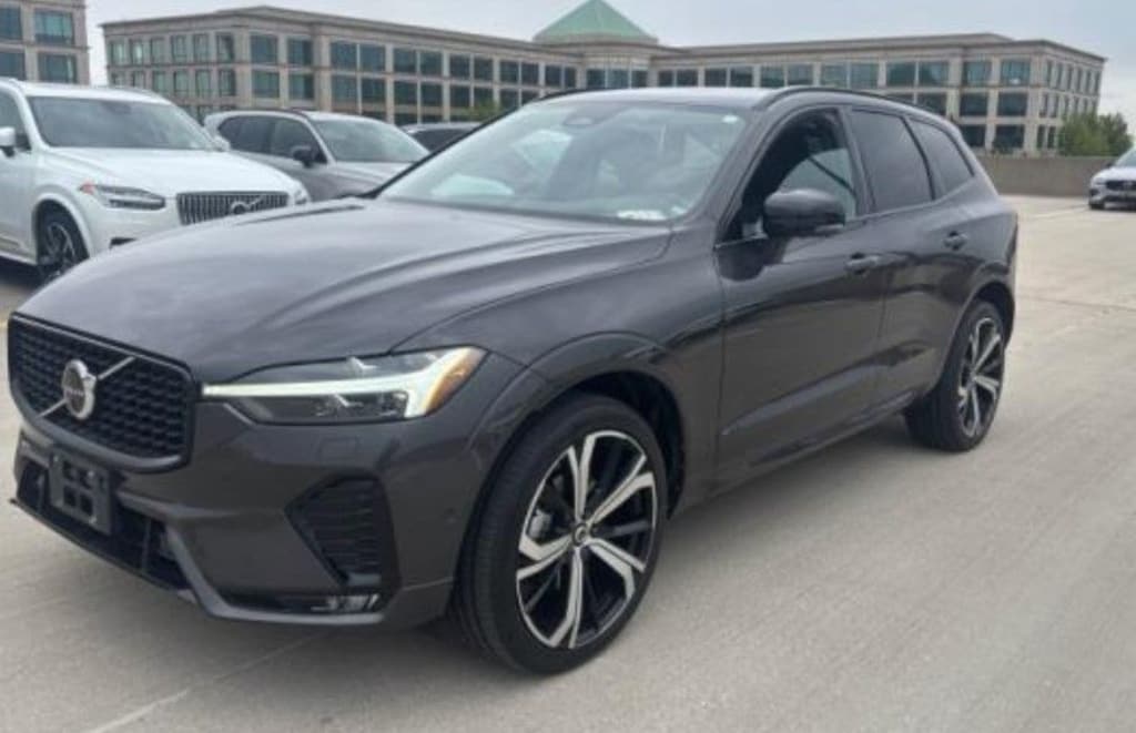 Used 2023 Volvo XC60 B5 Ultimate Dark Theme SUV