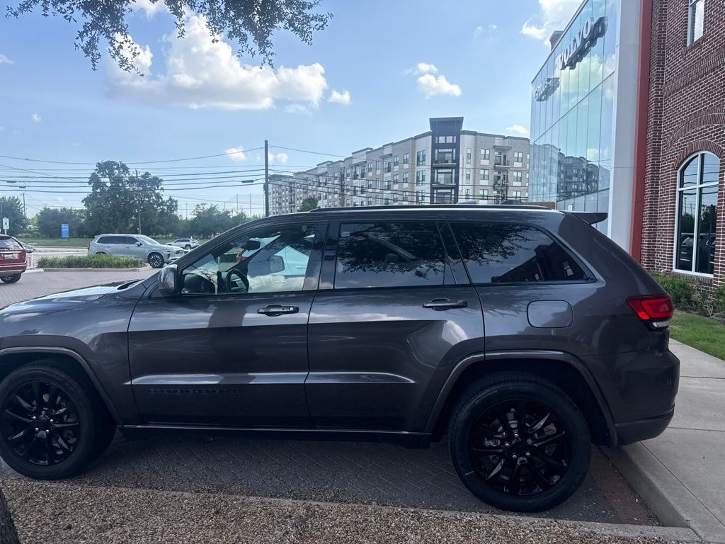 Used 2021 Jeep Grand Cherokee Laredo X SUV