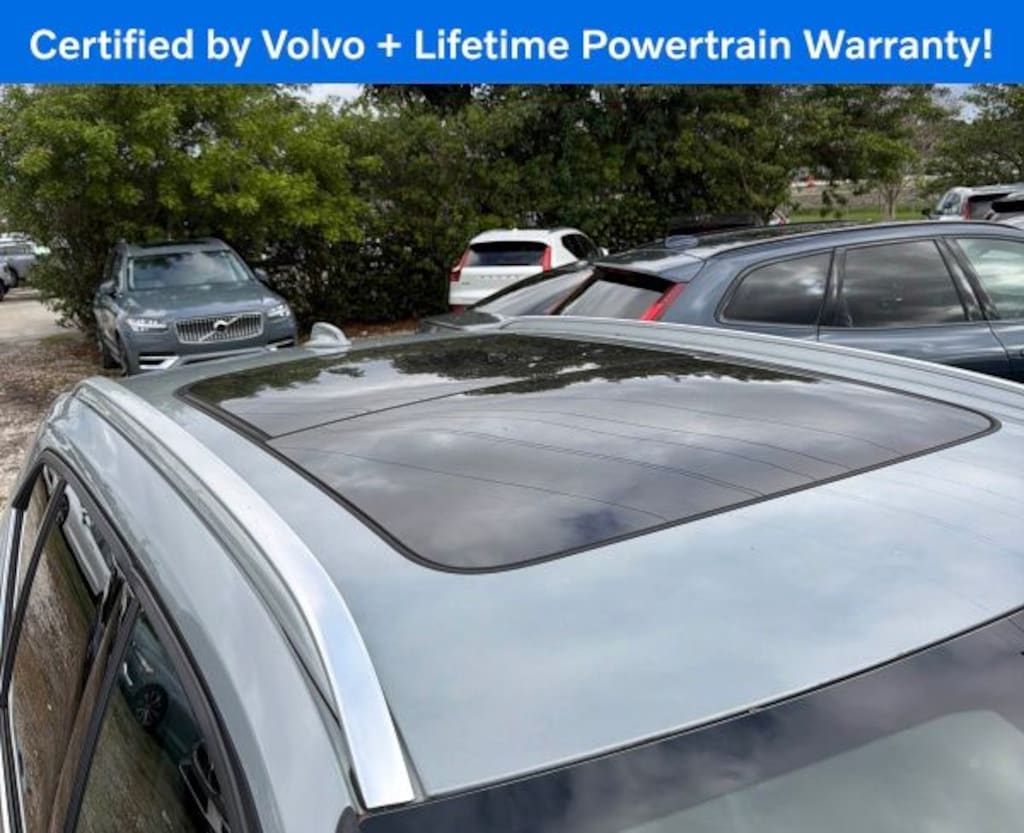 Used 2024 Volvo XC40 B5 Plus Bright Theme SUV