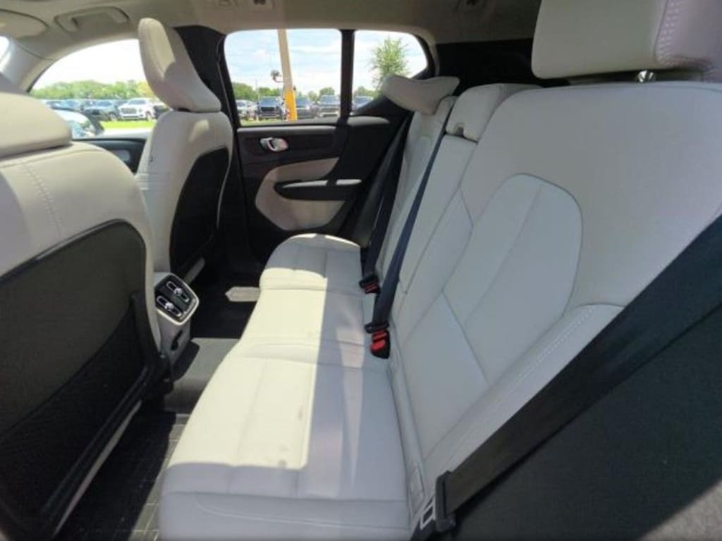 Used 2026 Volvo XC40 B5 Plus SUV