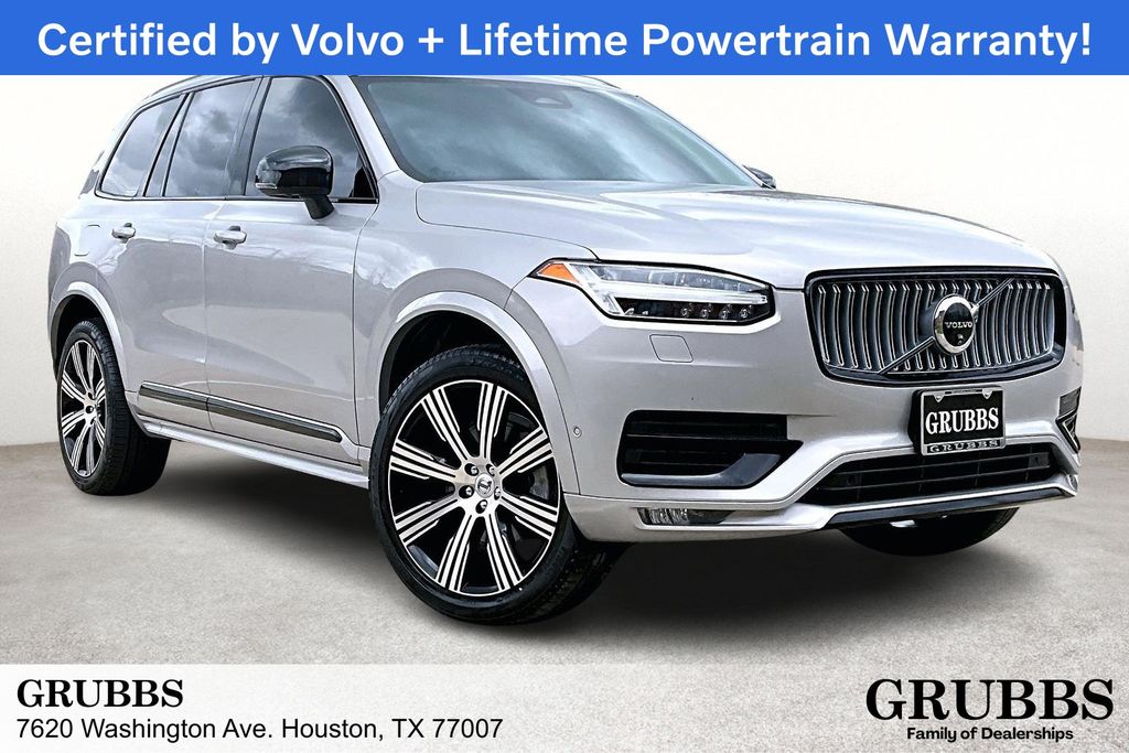 2024 Volvo XC90 B5 Plus Bright theme 4WD's photo