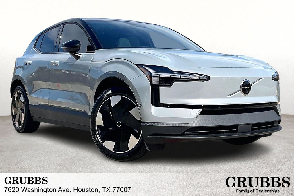 2026 Volvo EX30 Twin Motor Performance Ultra's photo