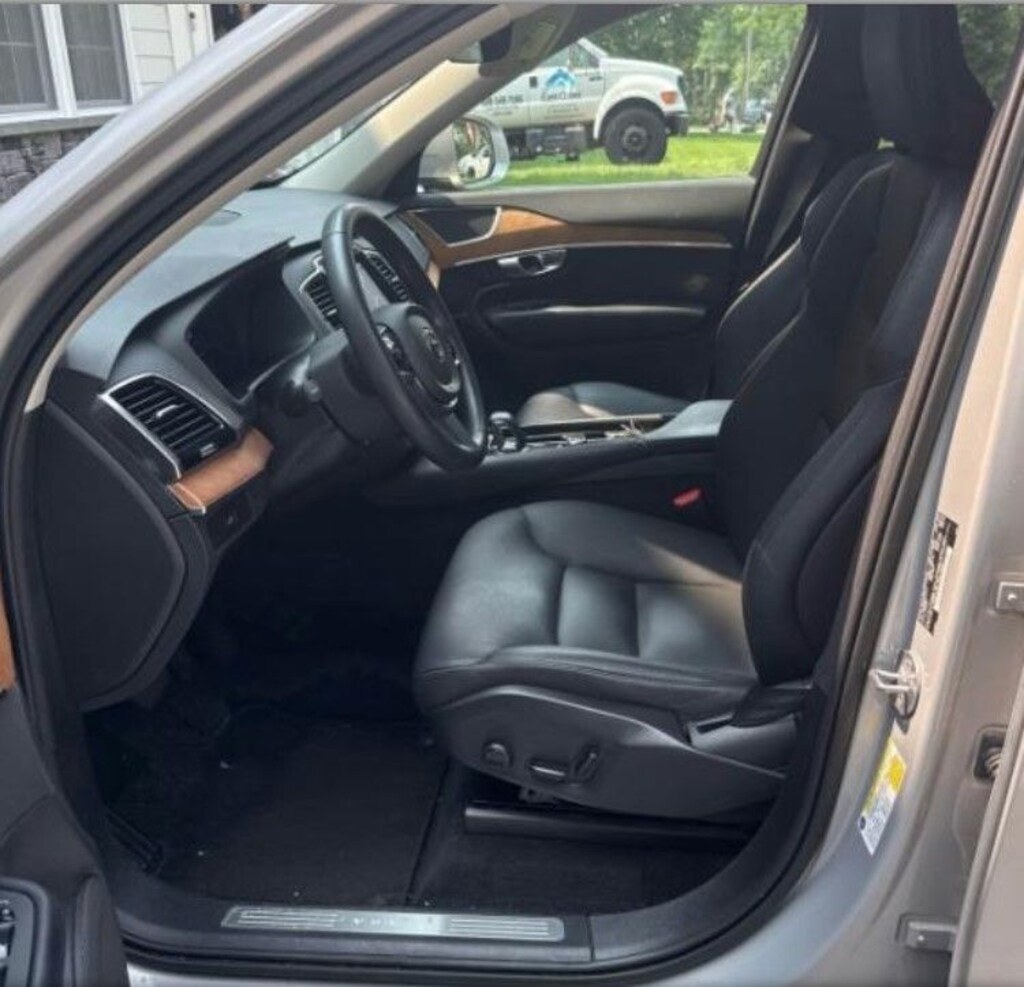 Used 2023 Volvo XC90 B6 Plus 6-Seater SUV