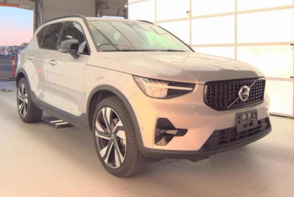 Used 2025 Volvo XC40 Plus Dark Theme SUV