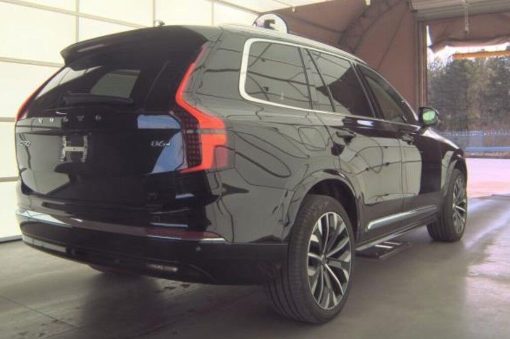 Used 2025 Volvo XC90 B6 Plus 7-Seater SUV